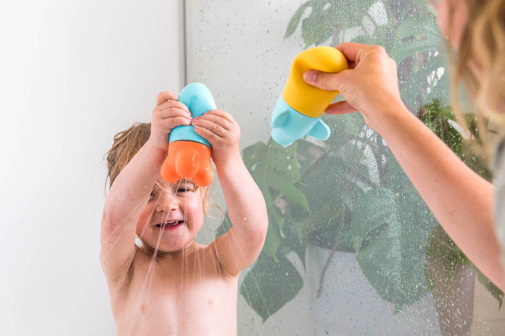 Quut Squeezi - Squish, squash bath time fun made easy!