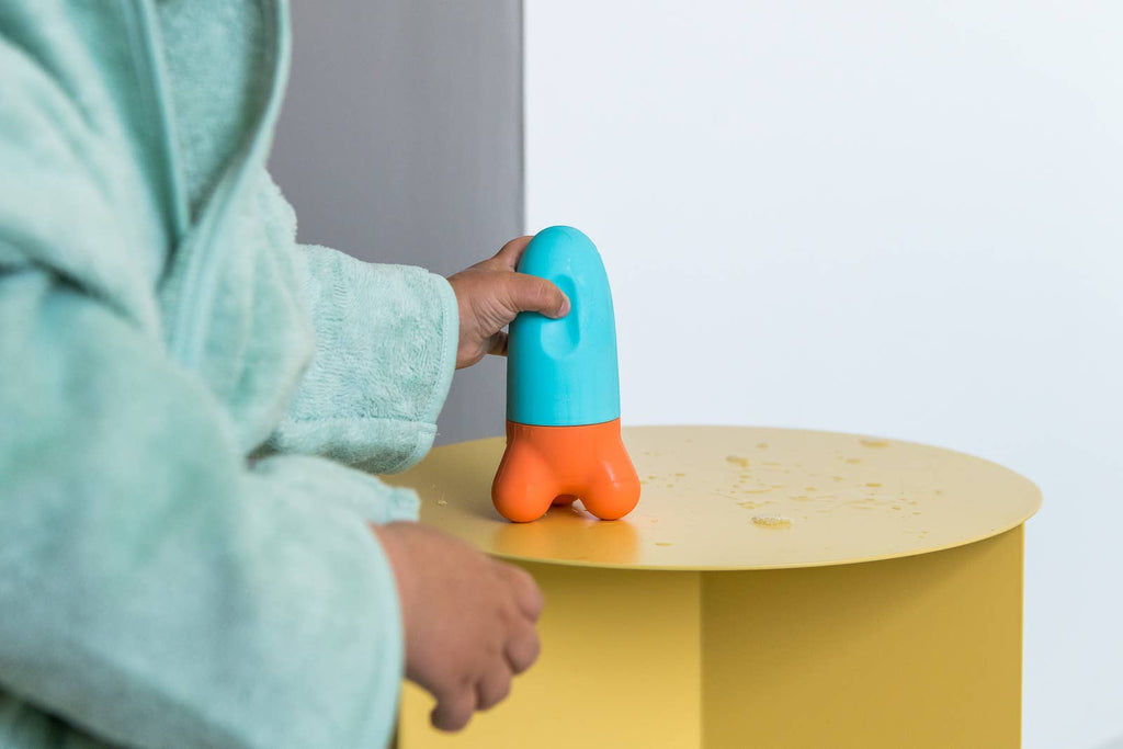 Quut Squeezi - Squish, squash bath time fun made easy!