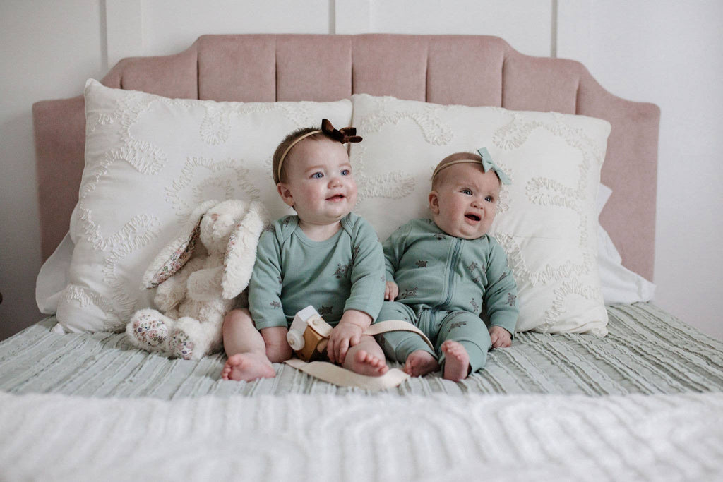 HAWKSBILL: Organic Onesie/Bodysuit- Turtle print