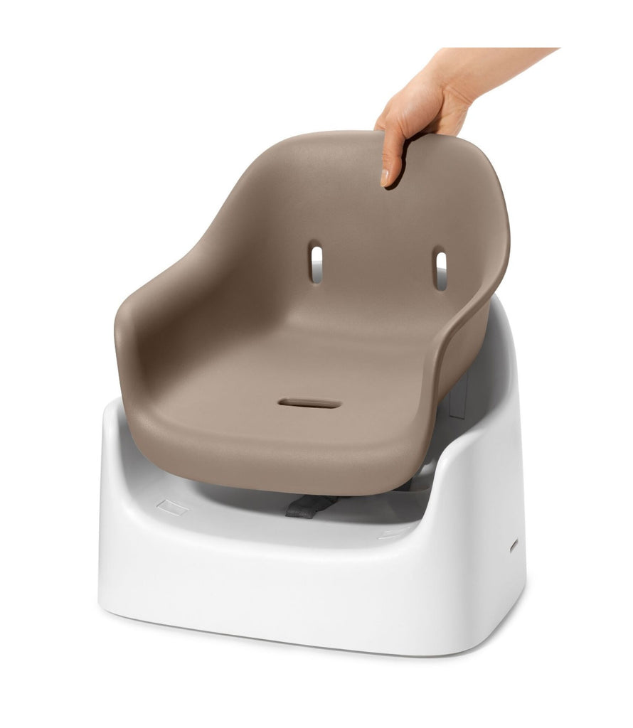 OXO: Nest Booster Seat with Straps