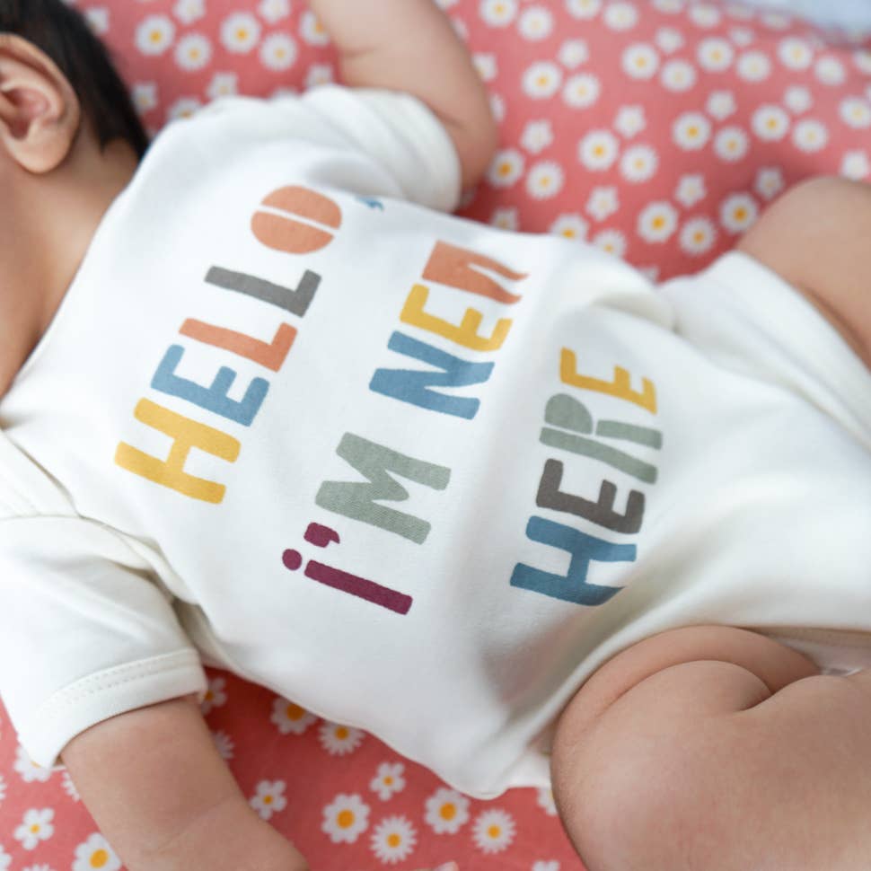 Hello I'm New Here Newborn Baby Gift Cotton Onesie: 6-12M
